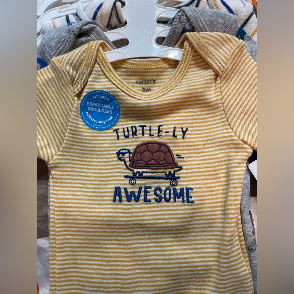 NWT UNISEX CARTER ONSIES 3pk